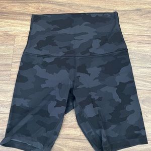 lululemon align super high rise shorts 10”